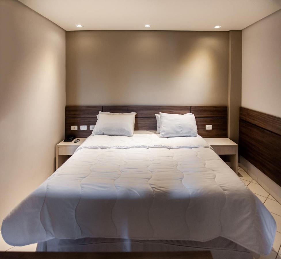 London Hotel Лондрина Экстерьер фото